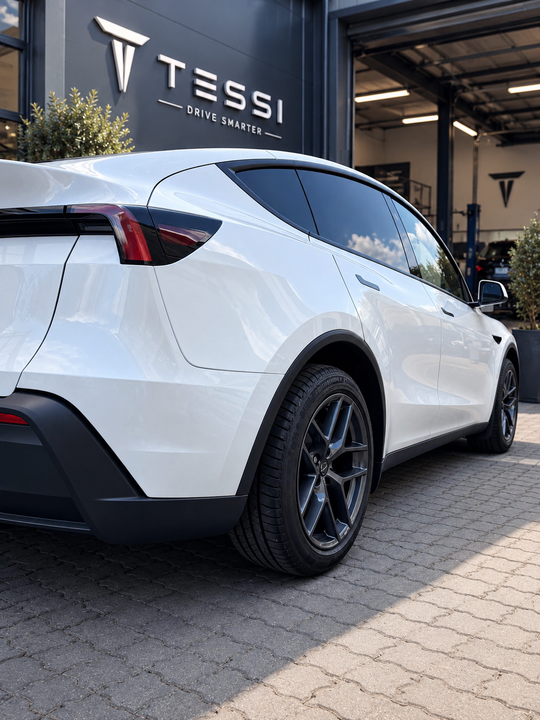 Tesla Model Y Juniper Standard 18-Zoll Komplettrad Borbet Y Titan Matt (4 Stück)