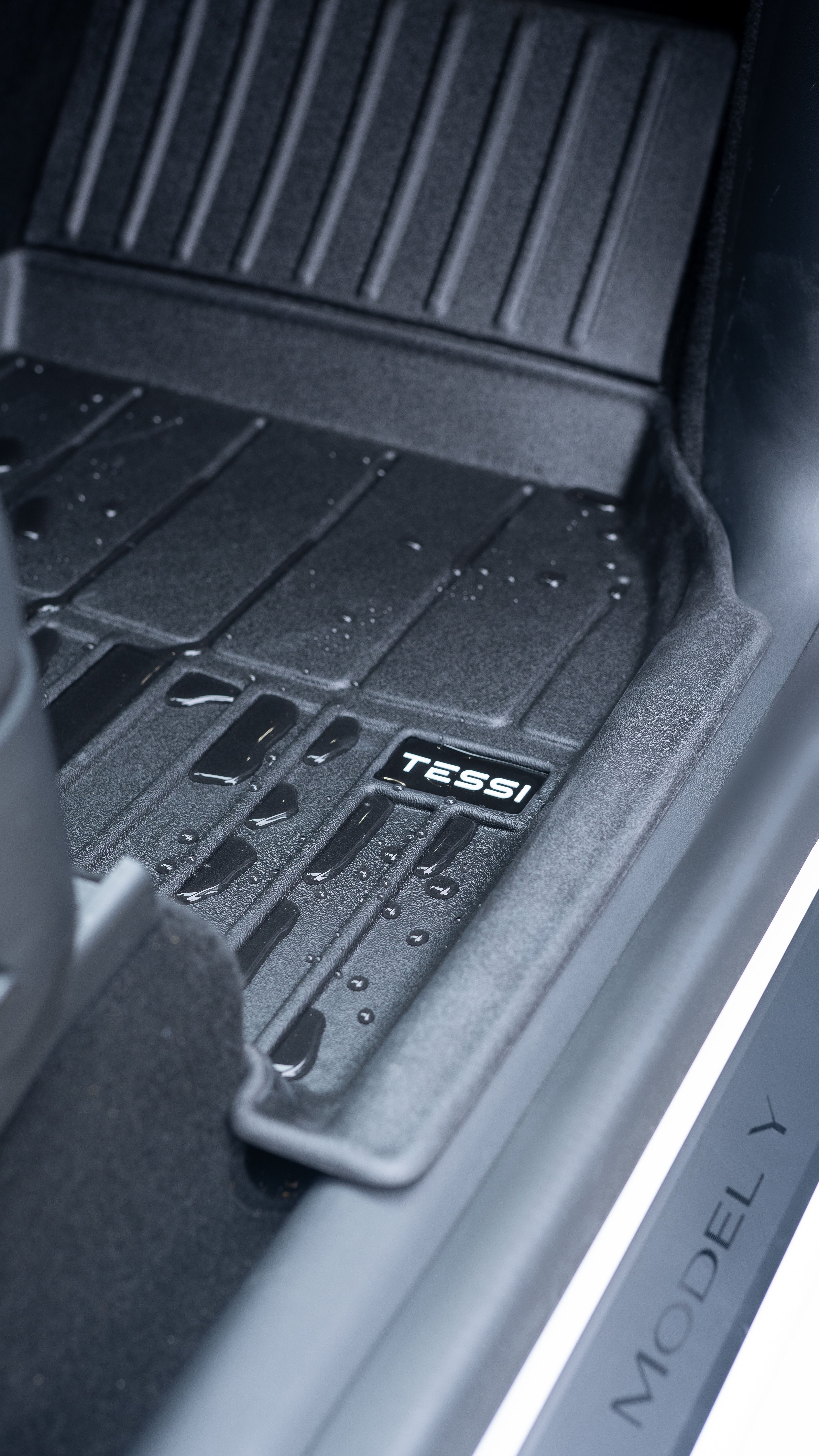 Tessi® Greenline 4-teiliges Gummimatten - Allwetter-Set - Tesla Model Y 75% Recycling Material