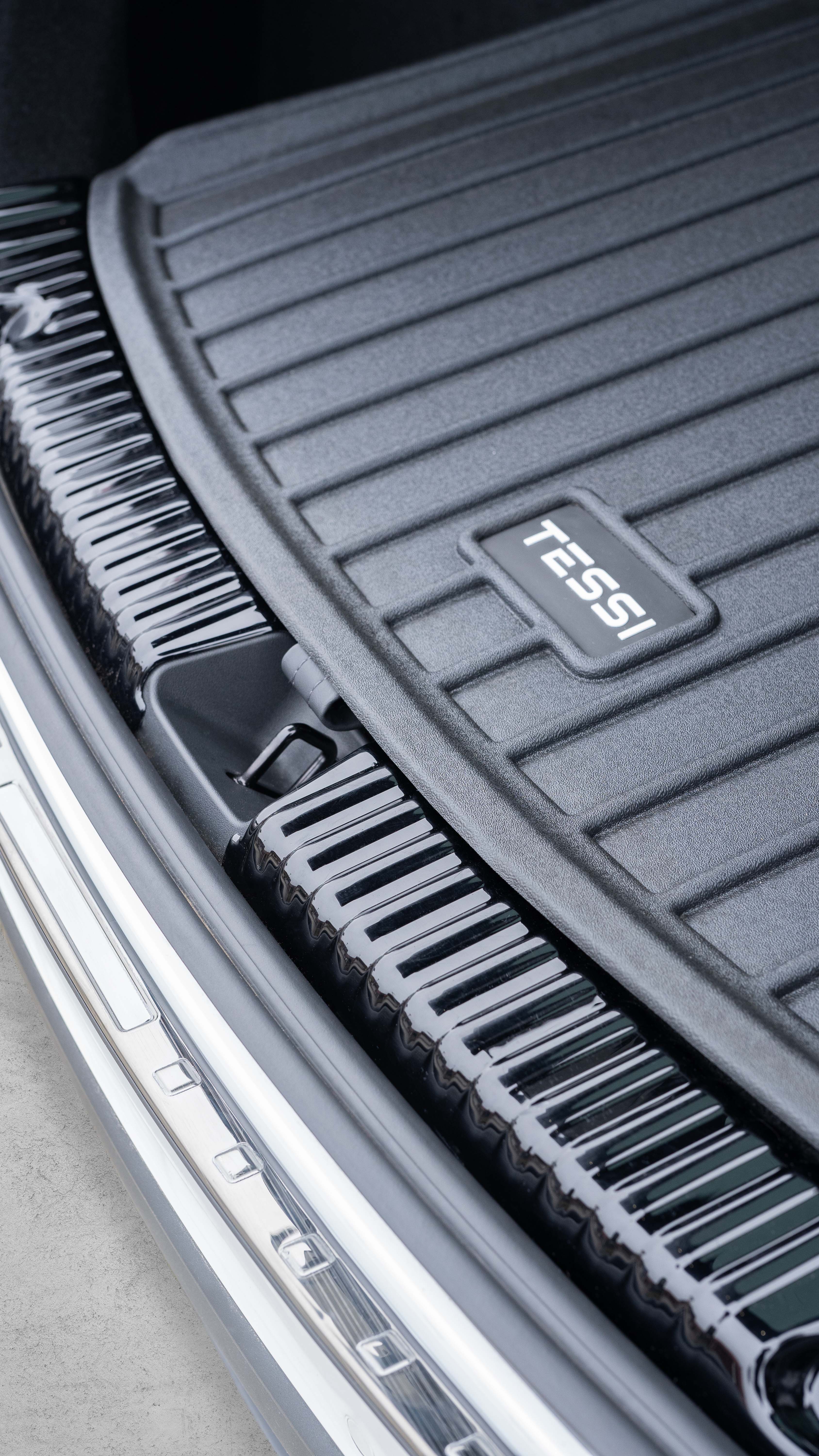 Tessi® Greenline 4-teiliges Gummimatten - Allwetter-Set - Tesla Model Y 75% Recycling Material