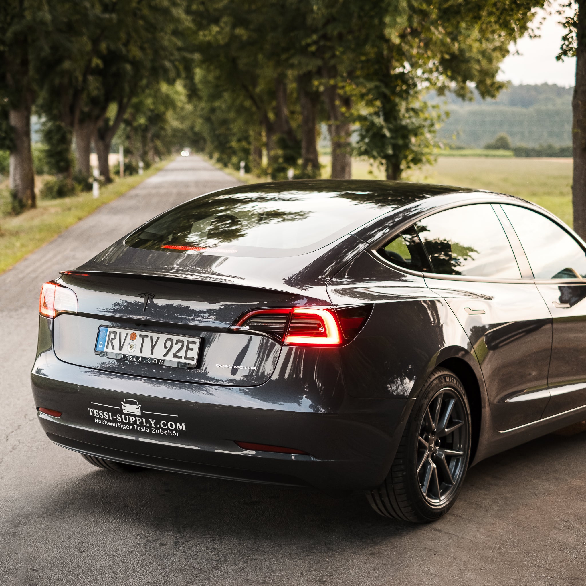 Tessi® Greenline Model 3 Heck Spoiler Echt Carbon Matt