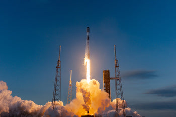SpaceX greift Mobilfunkanbieter an: Starlink Mobile erhält Genehmigung für 15.000 Satelliten