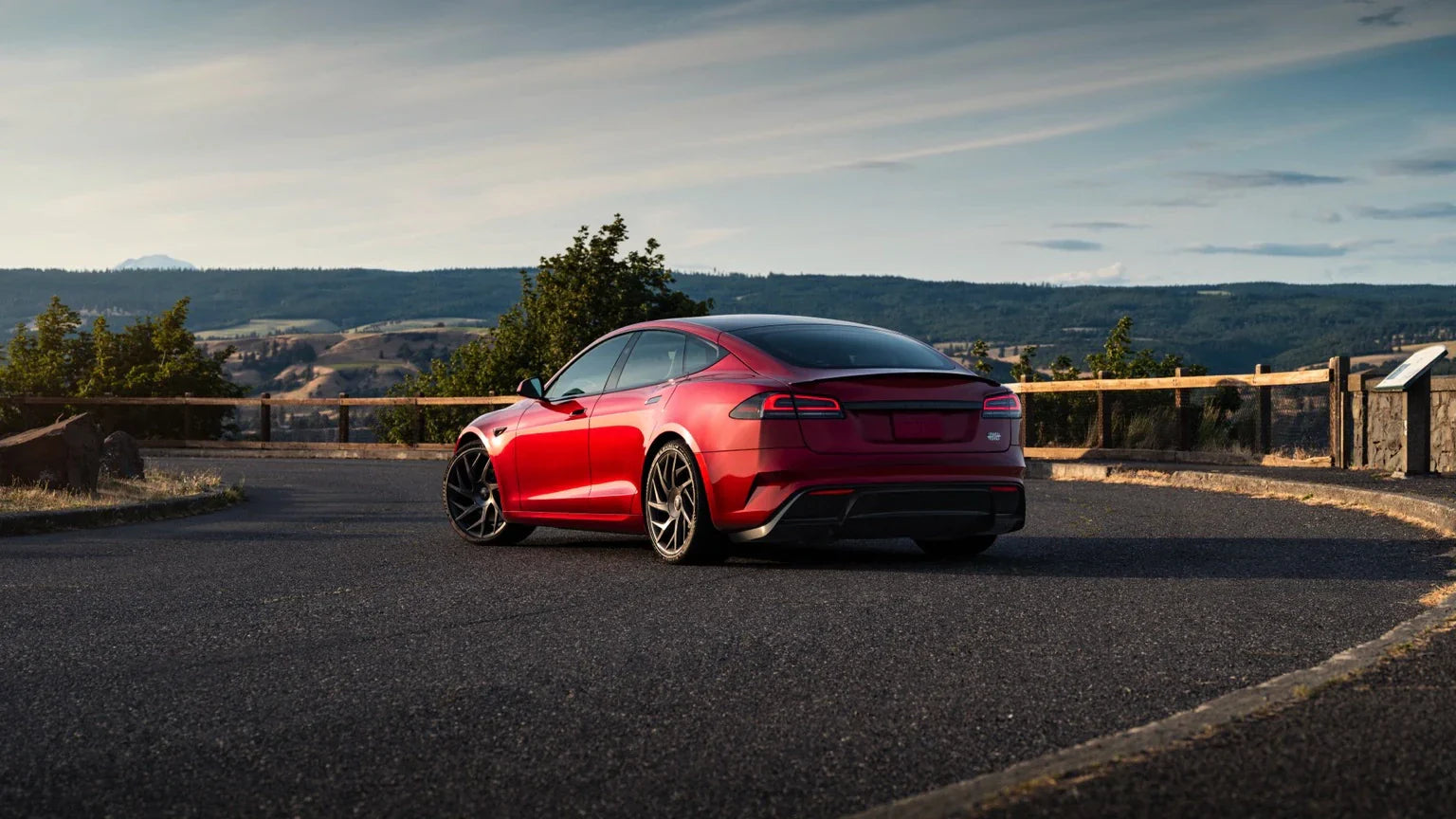 Tesla Model S Plaid (2026) Ladevolumen alle Details