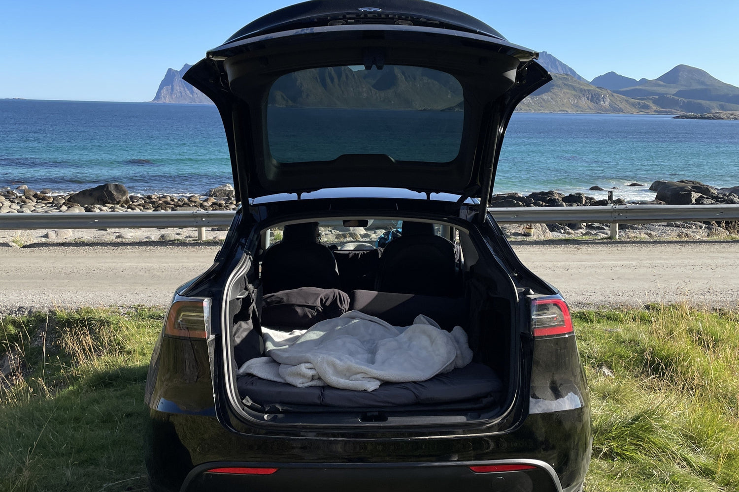 Tesla Zubehör - Model Y Campingmatratze