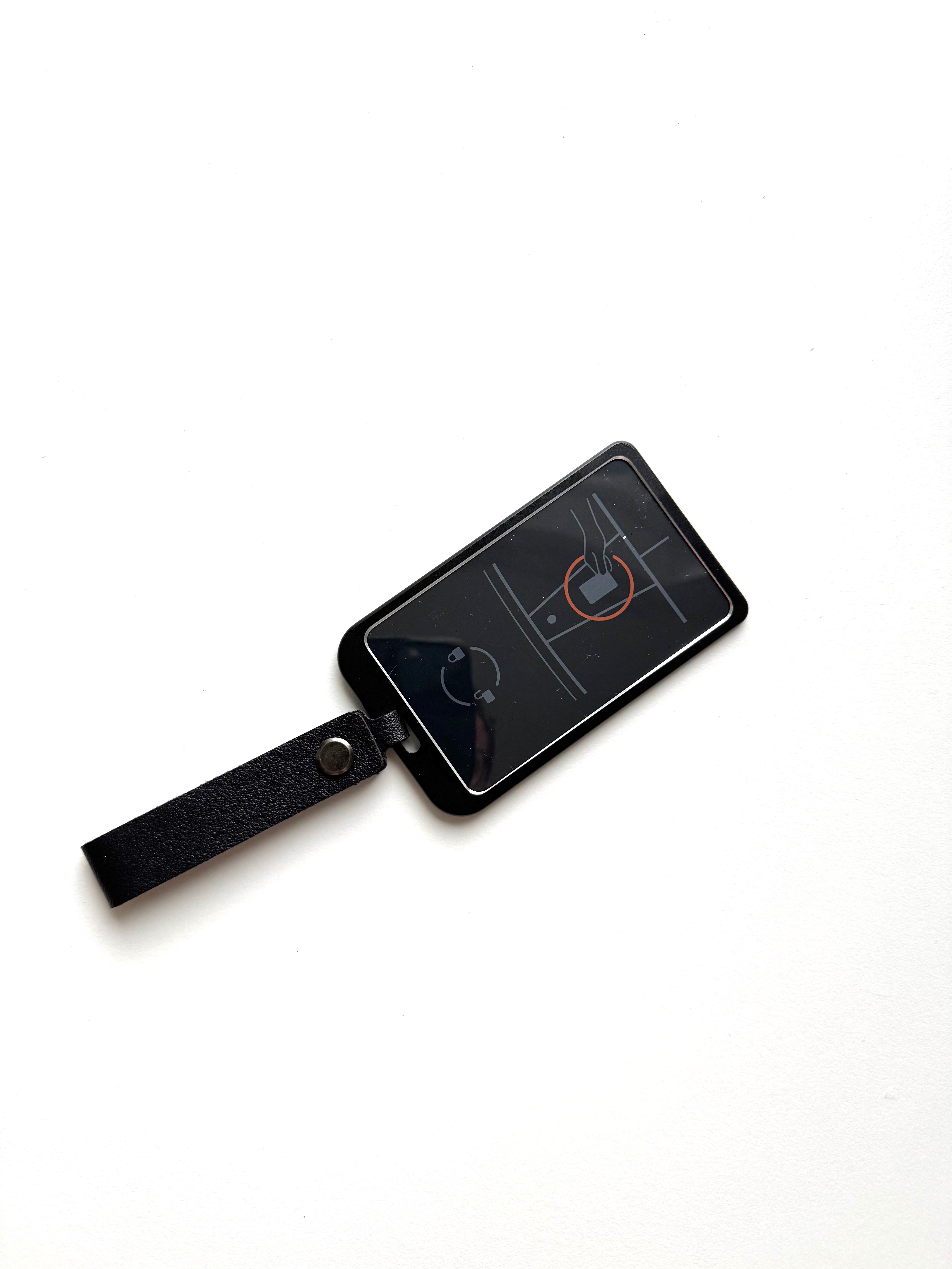 Luxoriösies Kartenetui aus Aluminium (Schwarz)