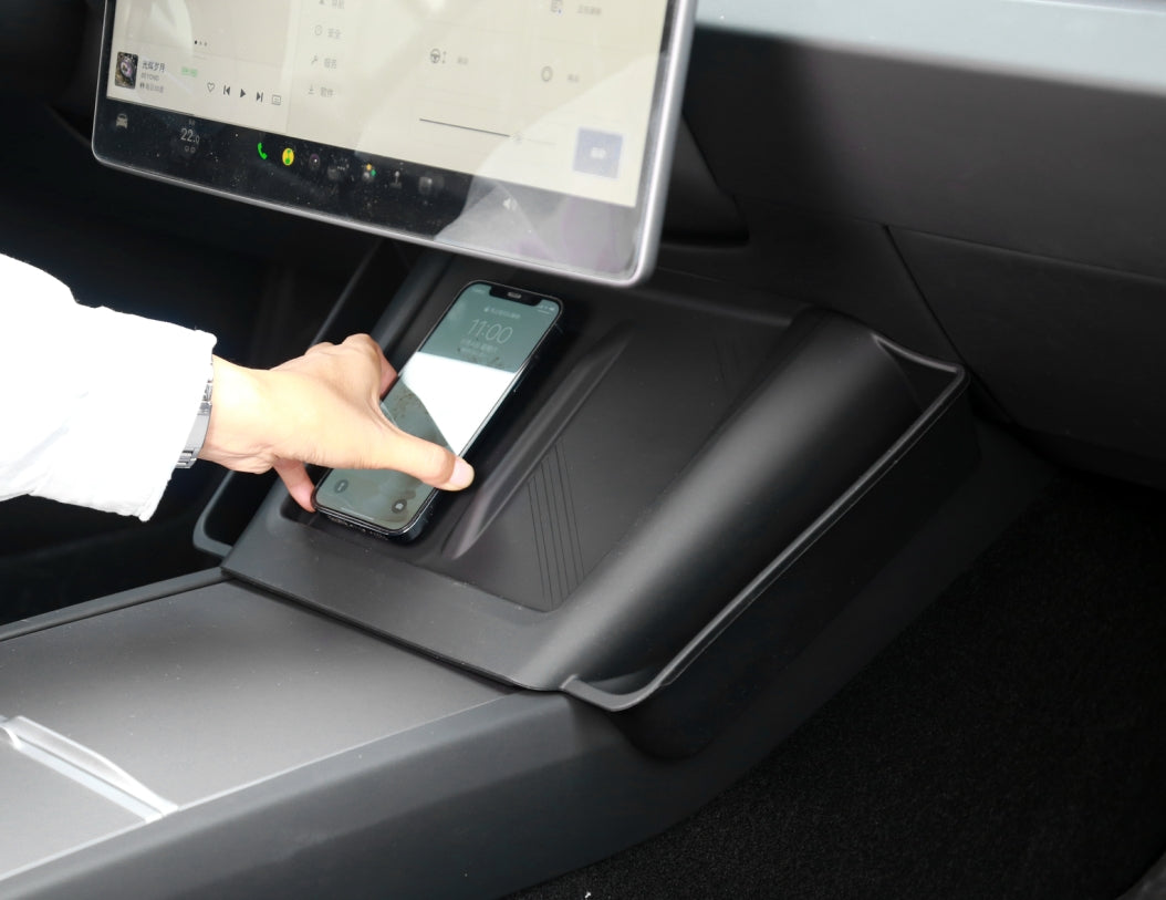 Tesla Model Y 2025 (Juniper) Ablagefach